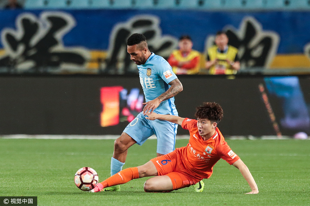 爱游戏活动-苏宁客场战平鲁能,保持不败纪录