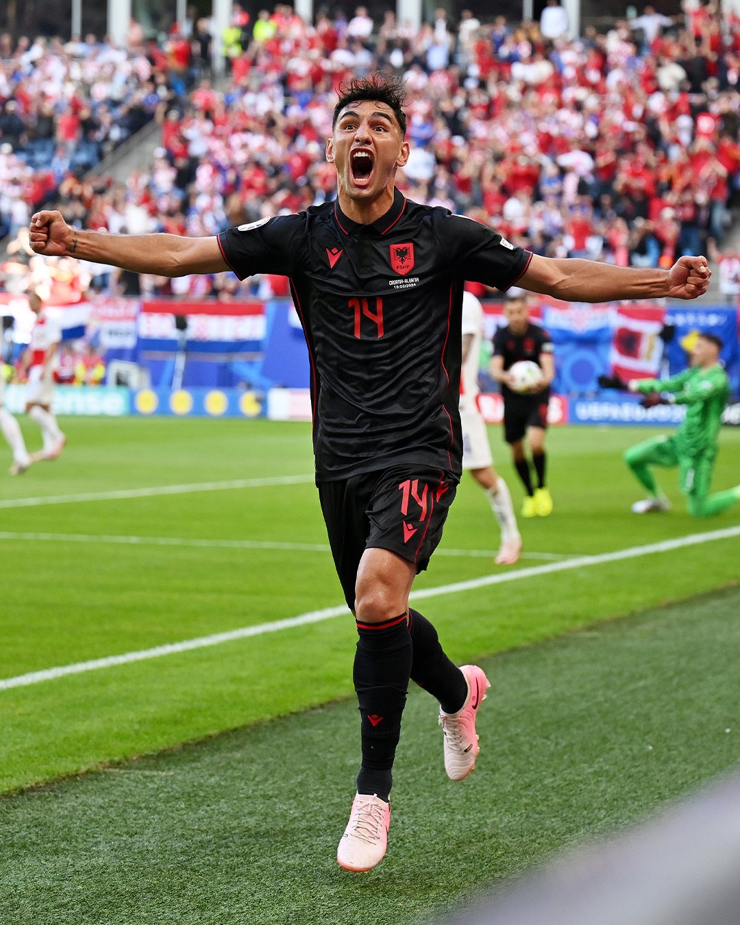 爱游戏app-包含斯洛伐克队即将面临阿尔巴尼亚队的挑战的词条