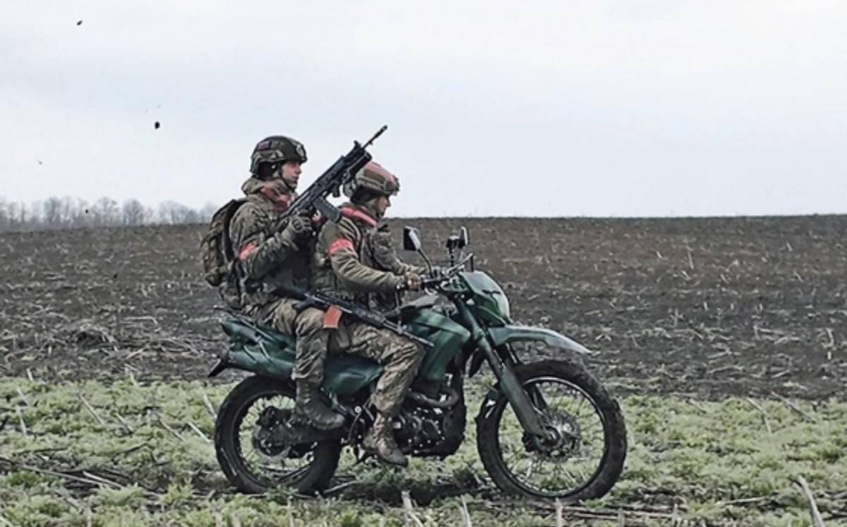 基里巴斯队突破对手防线,取得比赛优势 基里巴斯队突破对手防线,取得比赛优势