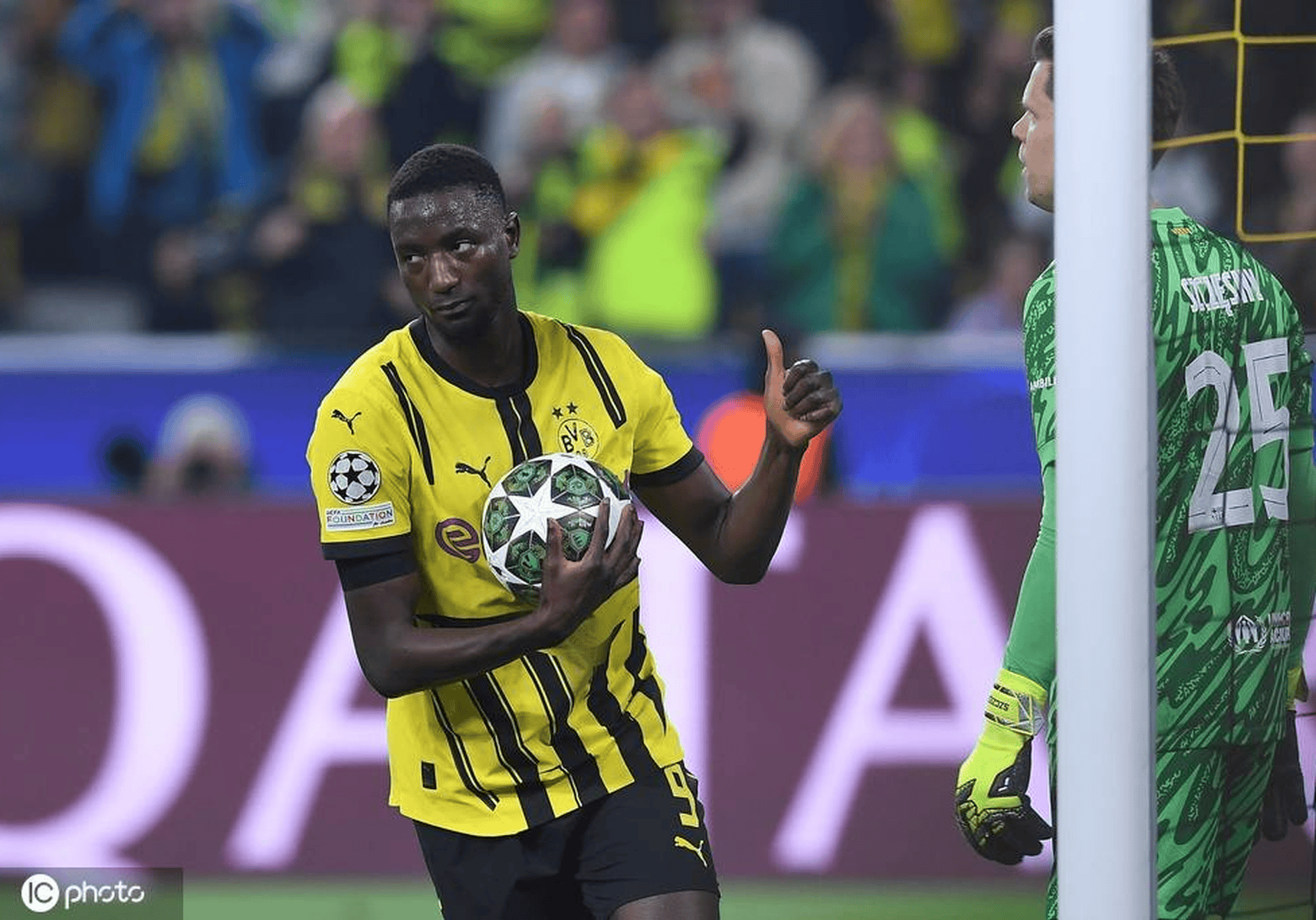 爱游戏官网入口-多特蒙德主场失利,球迷心情低落