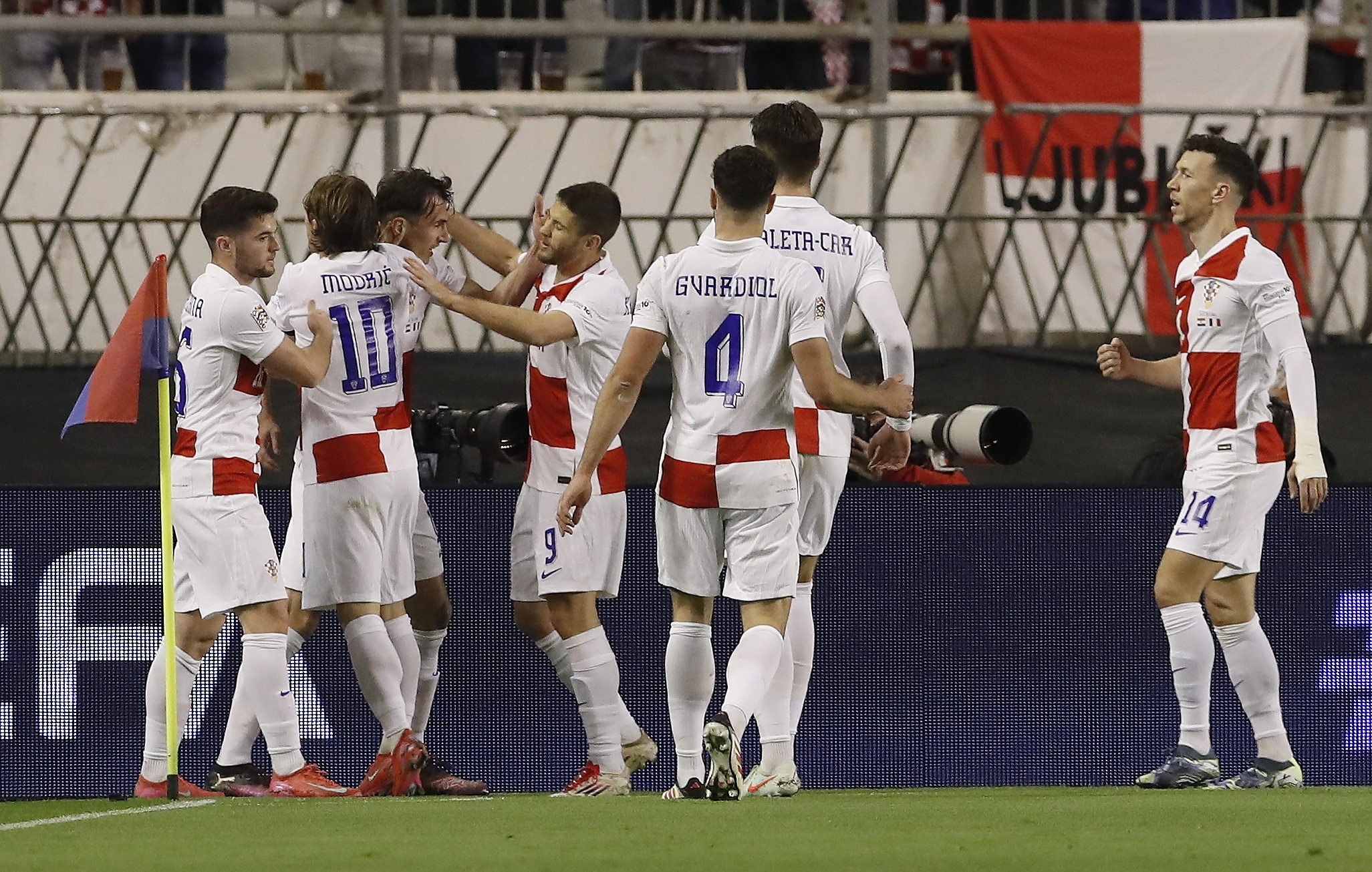 爱游戏直播-克罗地亚队备战欧洲国家联赛迎战瑞典队