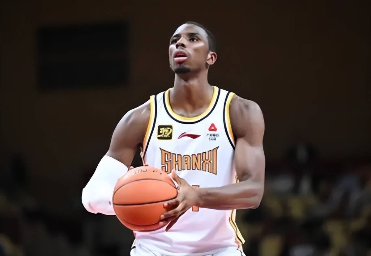 爱游戏电竞-包含内线硬朗保护,山西队紧紧守住胜利的词条