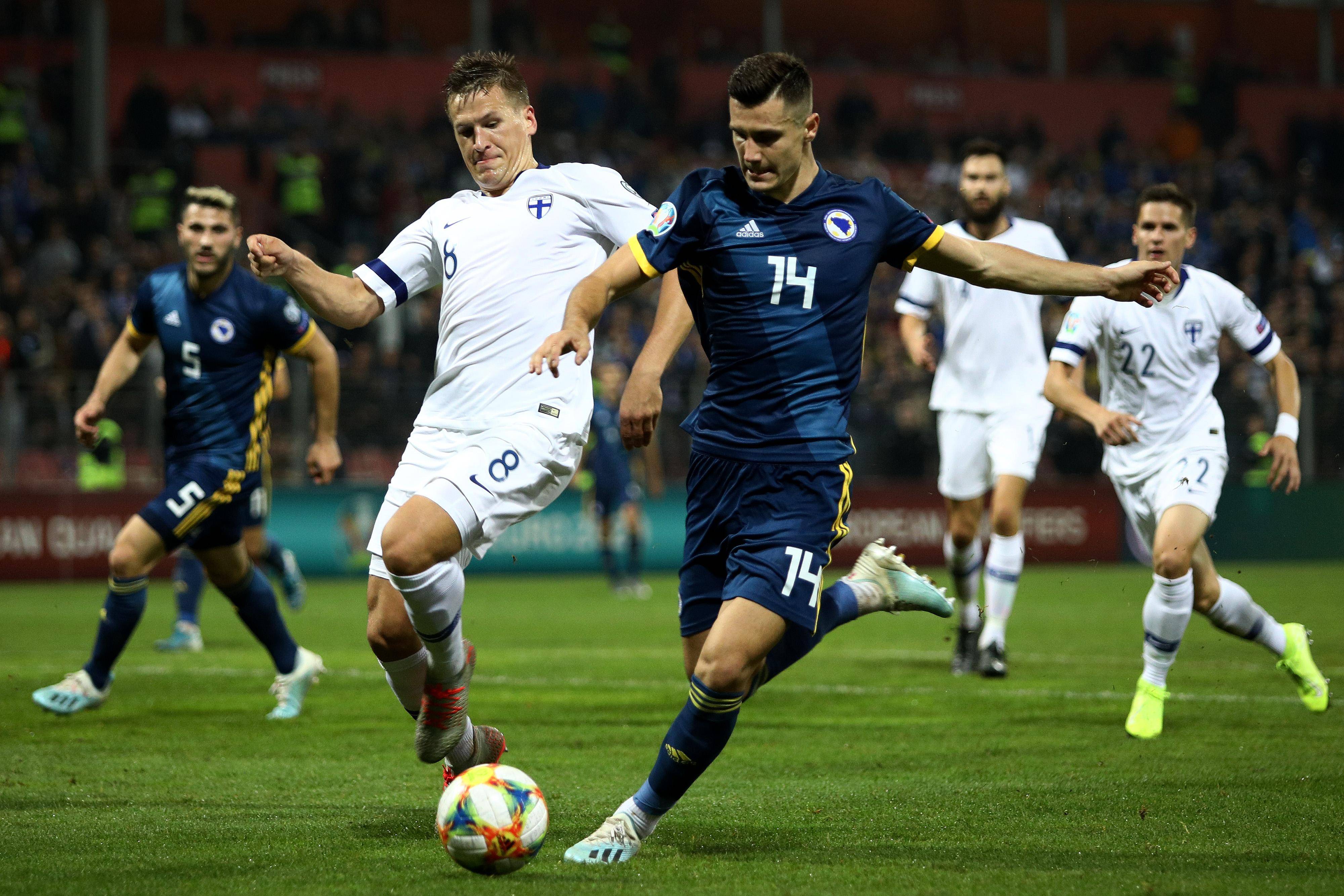 瑞典队成功晋级欧国联半决赛,波黑队无缘胜利 瑞典队成功晋级欧国联半决赛,波黑队无缘胜利