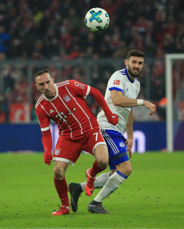 沙尔克04主场告负,德甲垫底命悬一线形势艰难的简单介绍 沙尔克04主场告负,德甲垫底命悬一线形势艰难的简单介绍