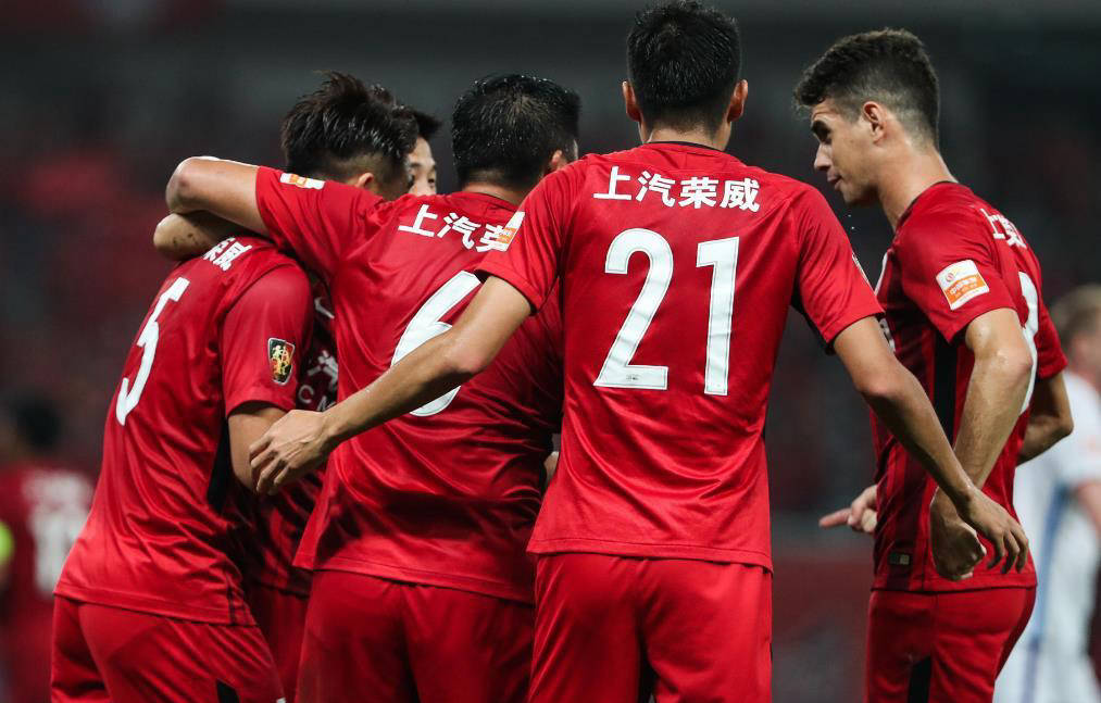爱游戏电竞-上港客场对阵泰达,实力对决备受关注