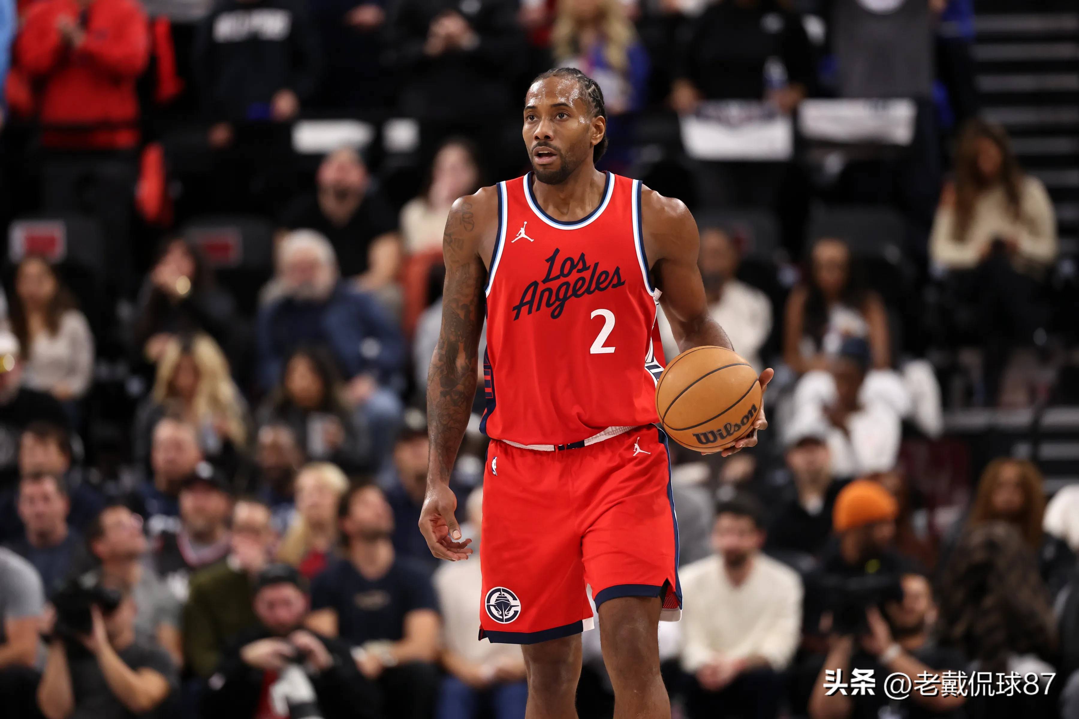 爱游戏网页版登录入口-太阳客场不敌快船，球队遭遇背靠背失利