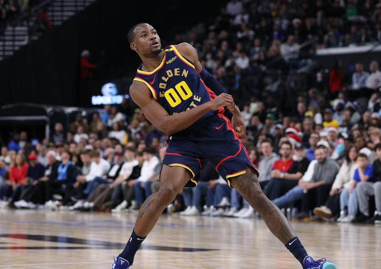 勇士大胜国王，连续六连胜