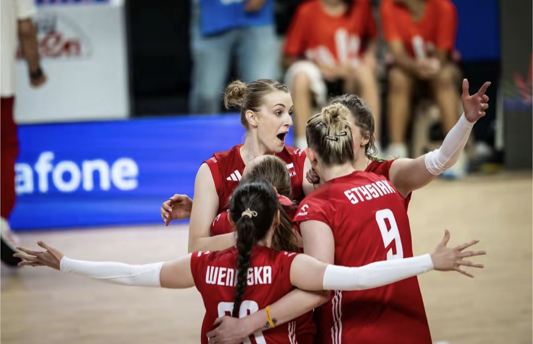 波兰队在主客场比赛中均表现出色