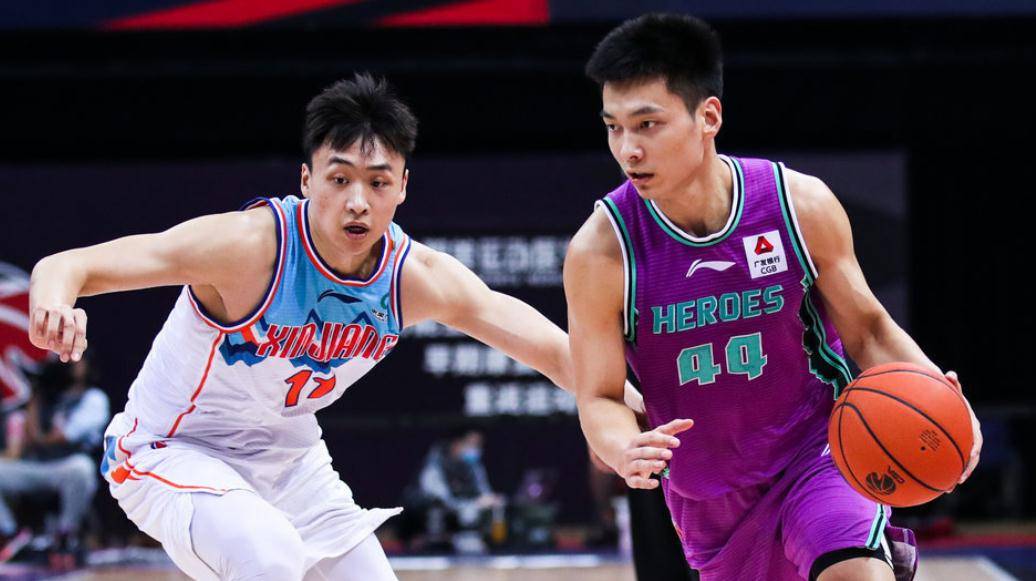 爱游戏app下载-紧张比赛，胜负悬念扣人心弦