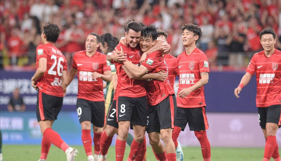 球员表现抢眼，中超比赛精彩纷呈的简单介绍