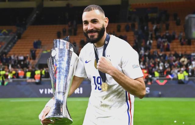 法国队夺冠成功,喜悦无限!的简单介绍 法国队夺冠成功,喜悦无限!的简单介绍