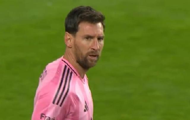 梅西帽子戏法，巴萨主场大胜擒对手的简单介绍