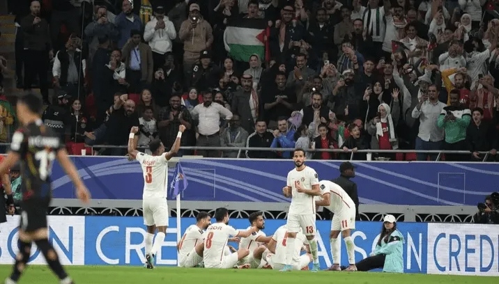 卡塔尔队表现出色晋级半决赛