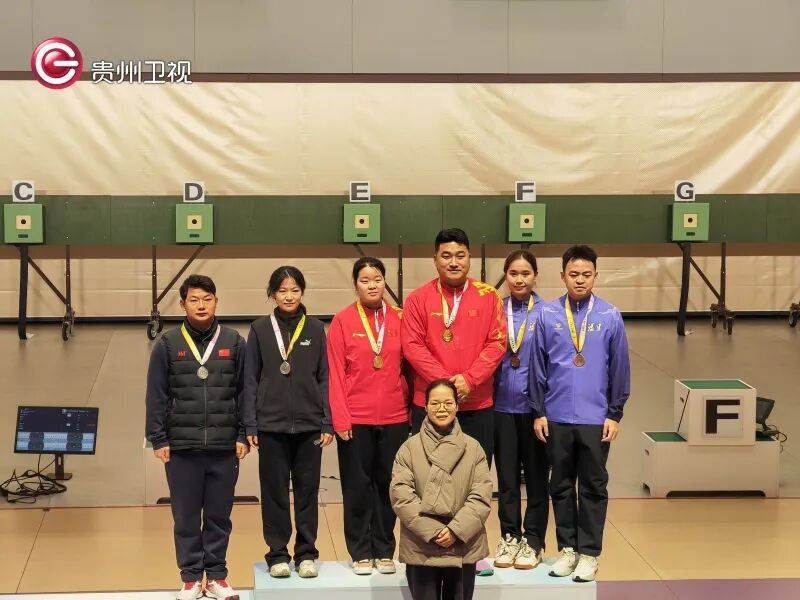 墨西哥射击好手意外摘得银牌的简单介绍